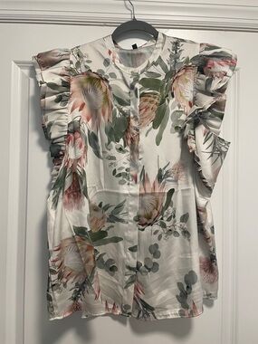 Express Gramercy Floral Ruffle Sleeve Blouse - White/Pink